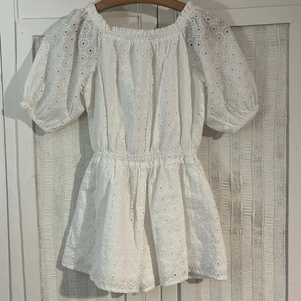 Hope and Henry eyelet puff sleeve romper size 8 NWT